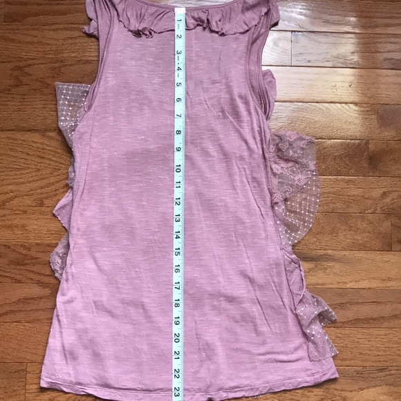 Pink lace tank top - Picture 13 of 15